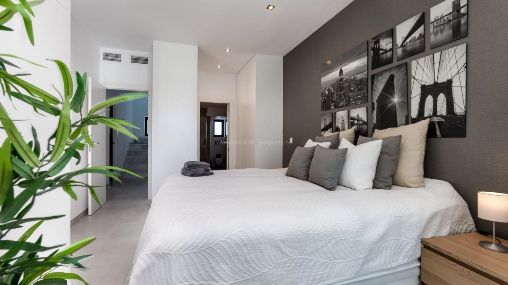 Hus / Villa i pueblo