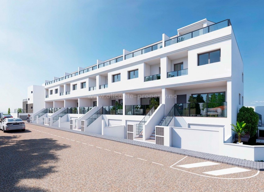 Hus / Villa i pueblo