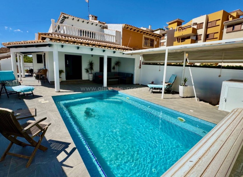 Hus / Villa i Punta Prima