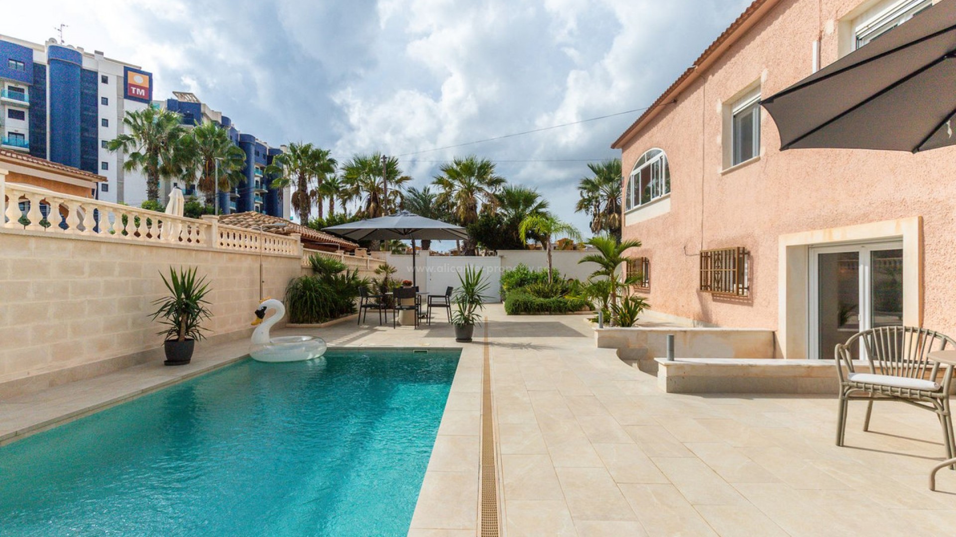 Hus / Villa i Punta Prima