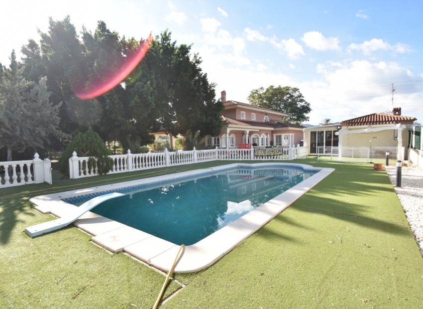 Hus / Villa i Redovan