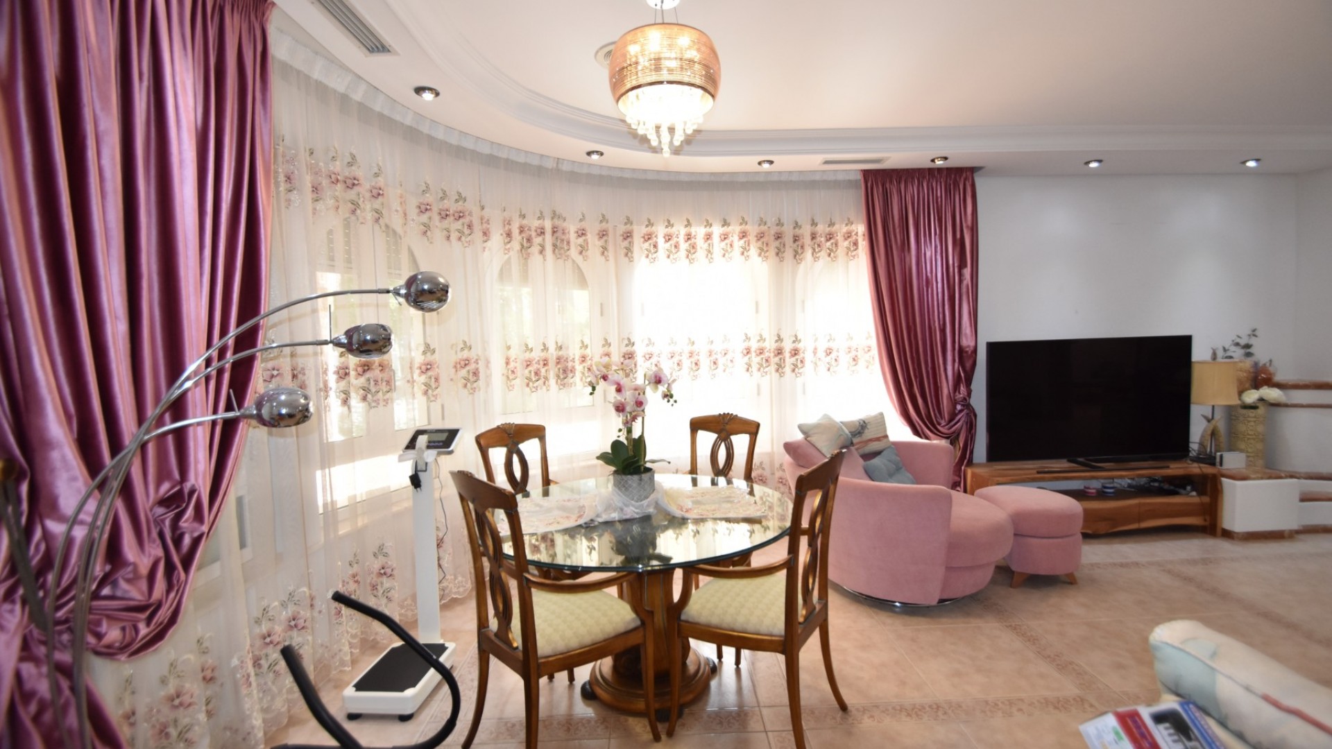 Hus / Villa i Redovan