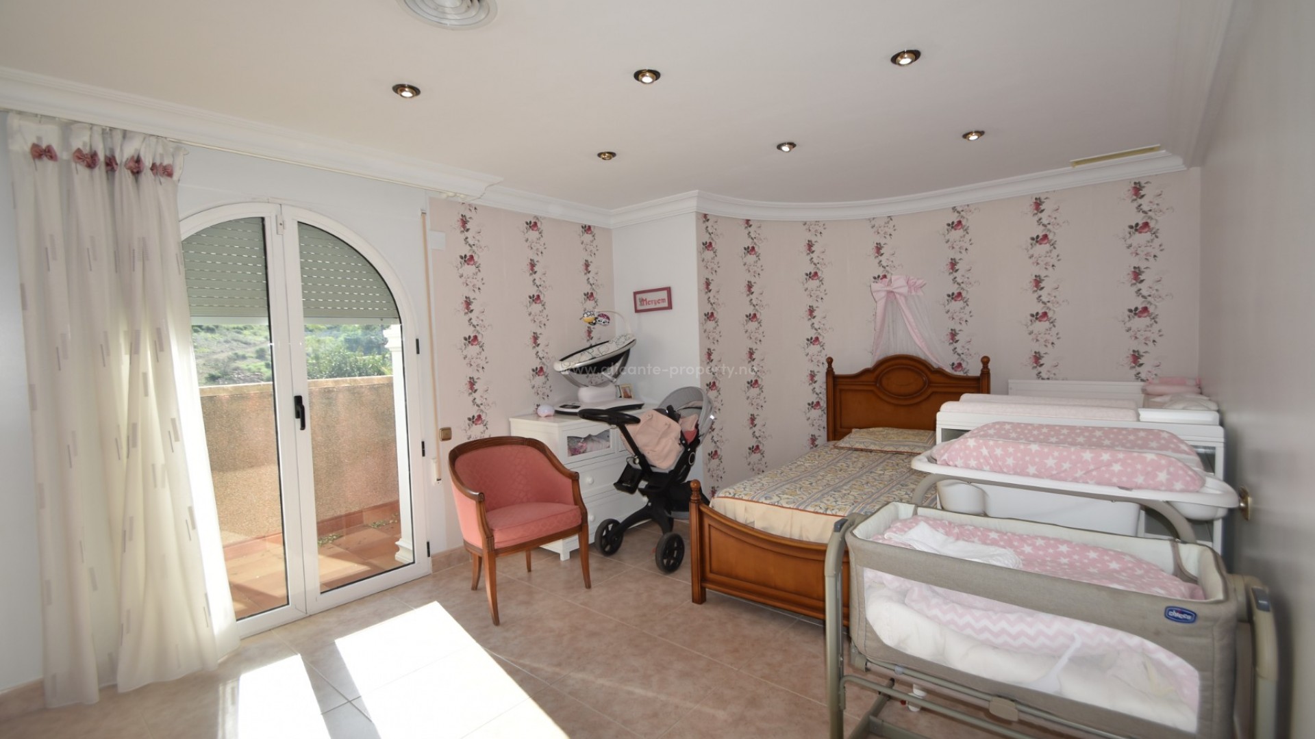 Hus / Villa i Redovan