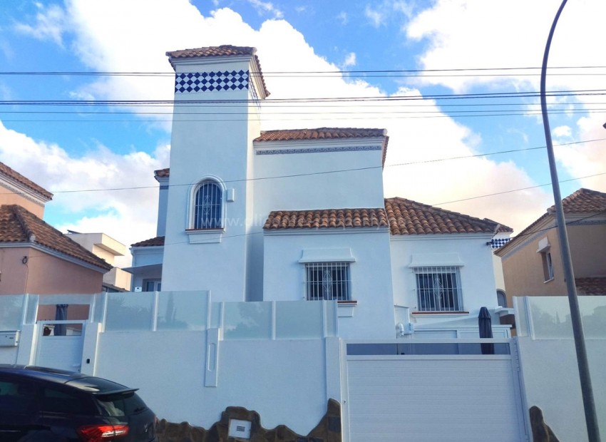 Hus / Villa i San Miguel de Salinas Centro