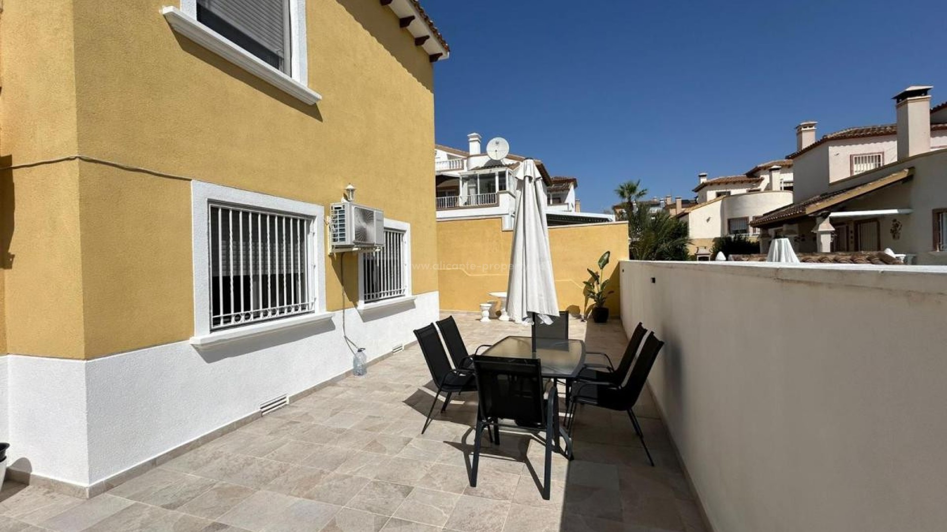 Hus / Villa i San Miguel de Salinas Centro