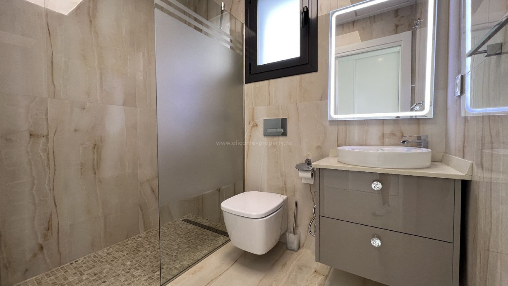 Hus / Villa i San Miguel de Salinas Centro