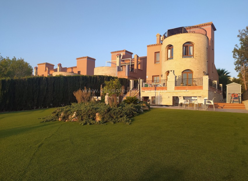 Hus / Villa i San Miguel de Salinas Centro