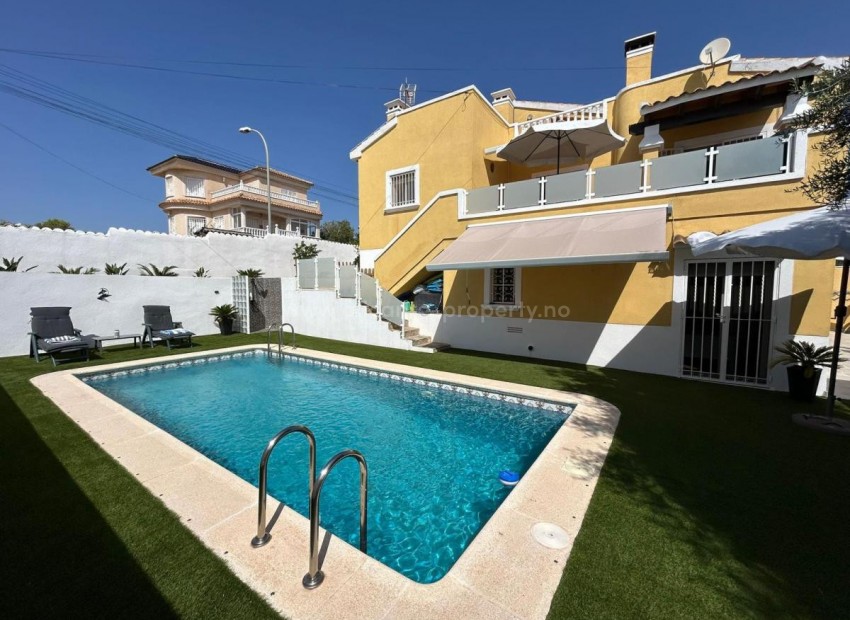 Hus / Villa i San Miguel de Salinas Centro
