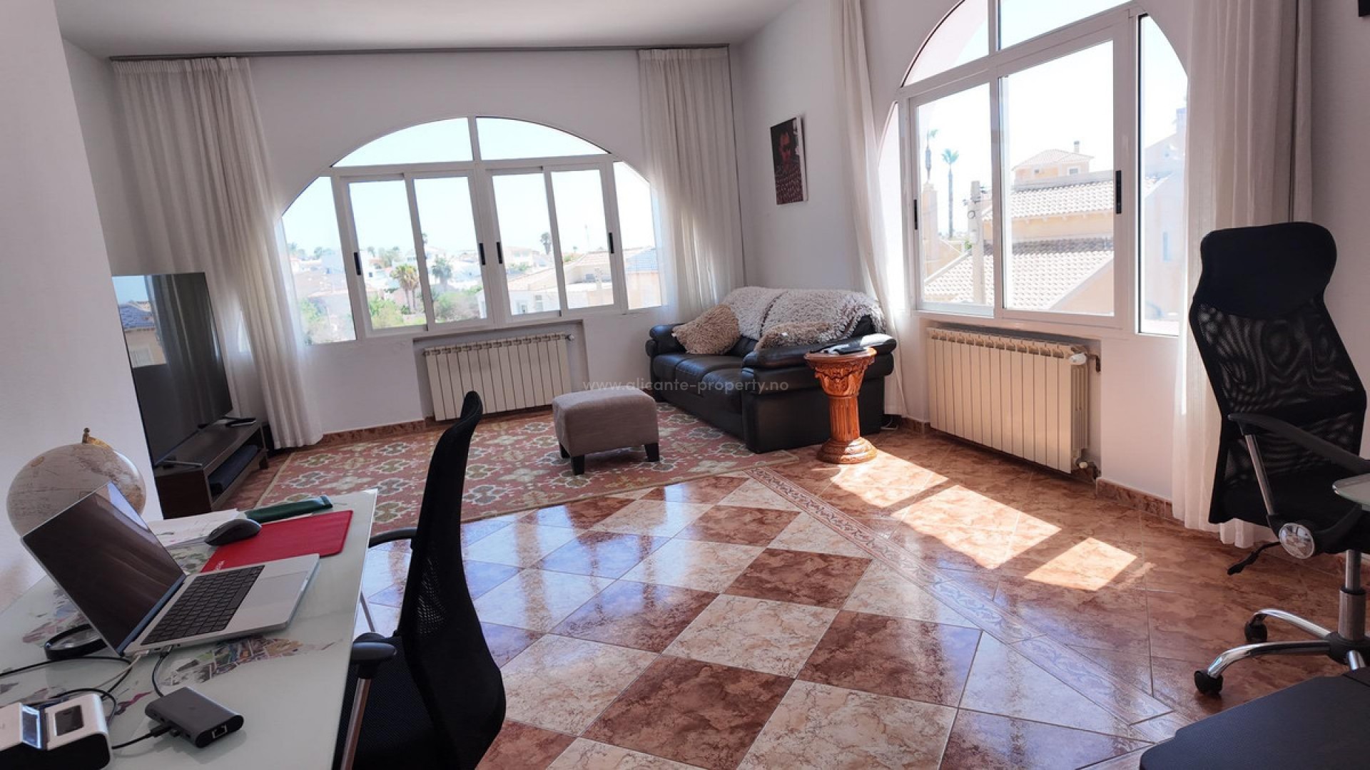 Hus / Villa i San Miguel de Salinas Centro