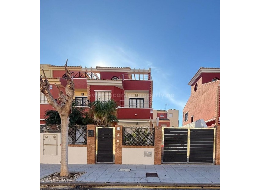 Hus / Villa i Torre De La Horadada