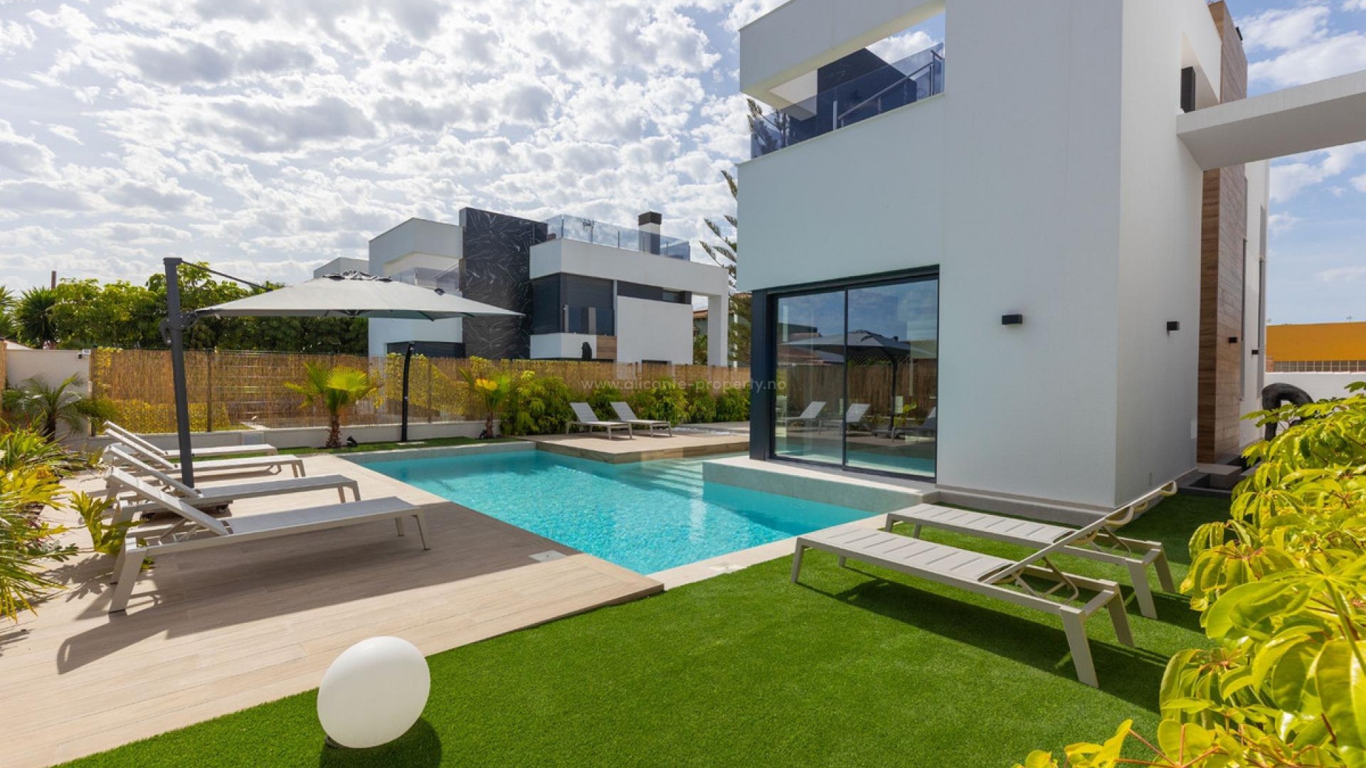 Hus / Villa i Torrevieja Centro