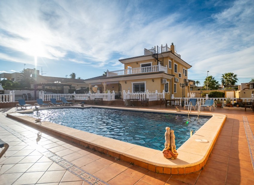 Hus / Villa i Torrevieja Centro