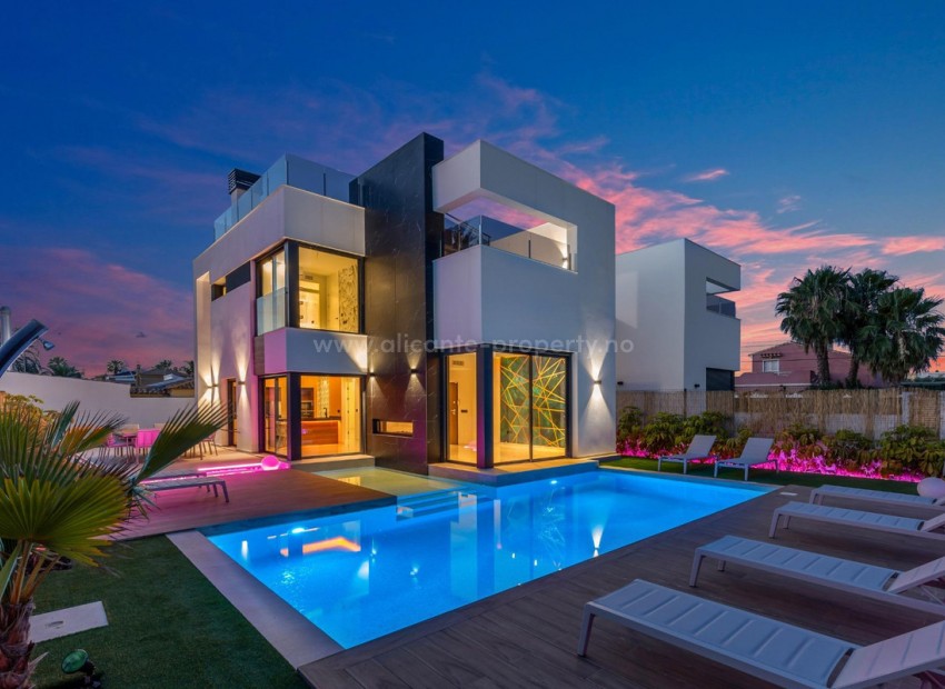 Hus / Villa i Torrevieja Centro
