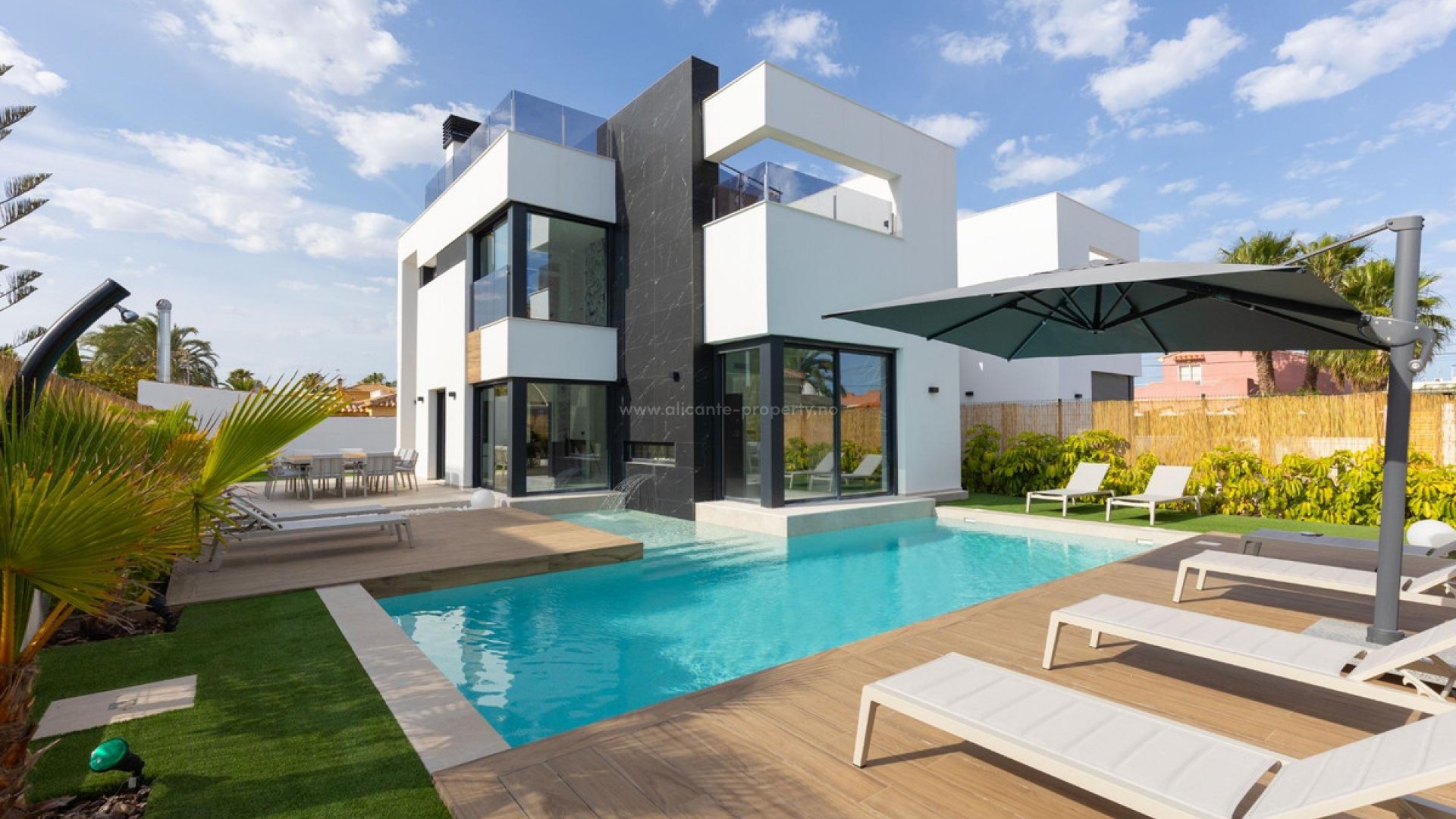 Hus / Villa i Torrevieja Centro