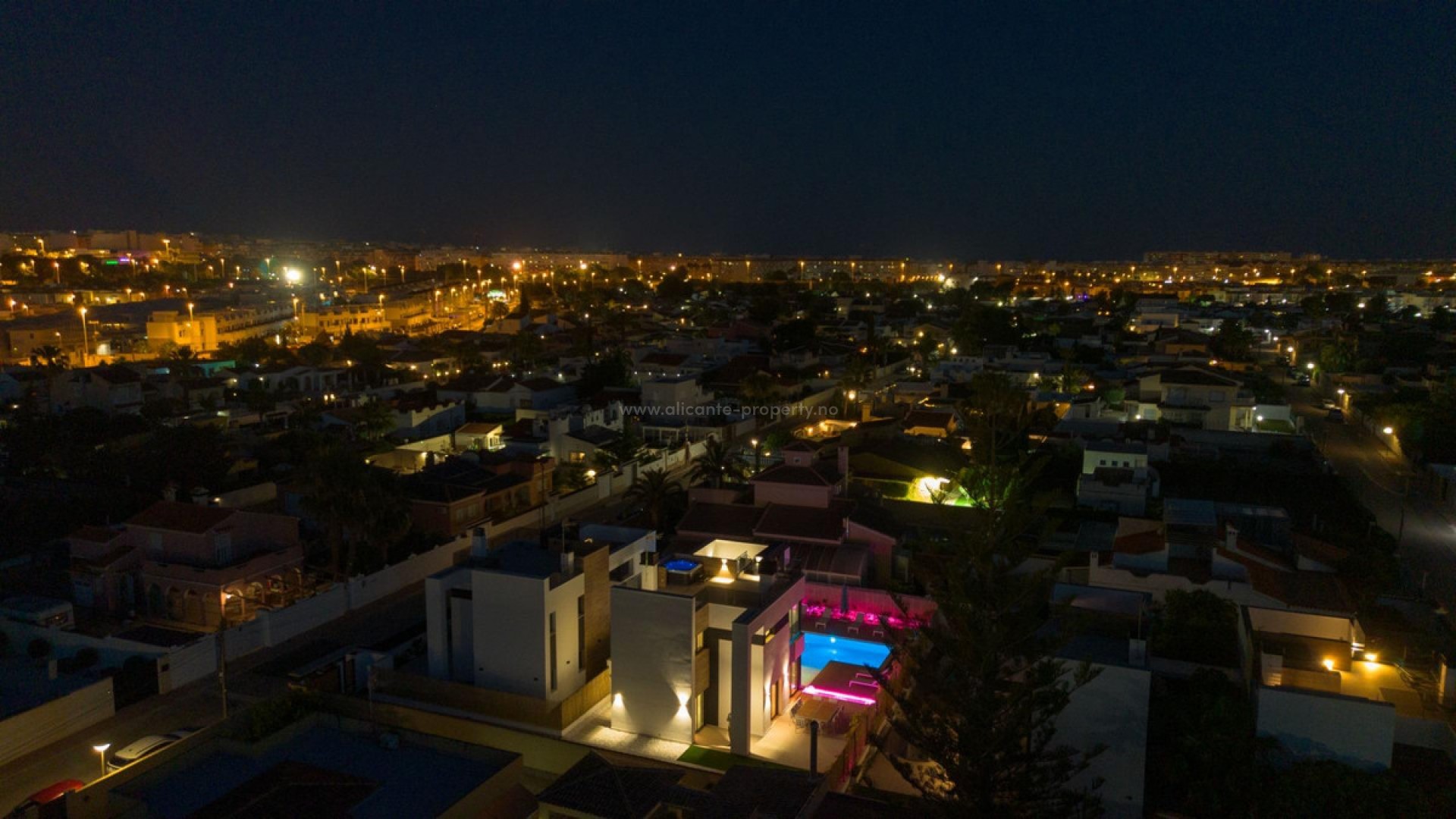 Hus / Villa i Torrevieja Centro