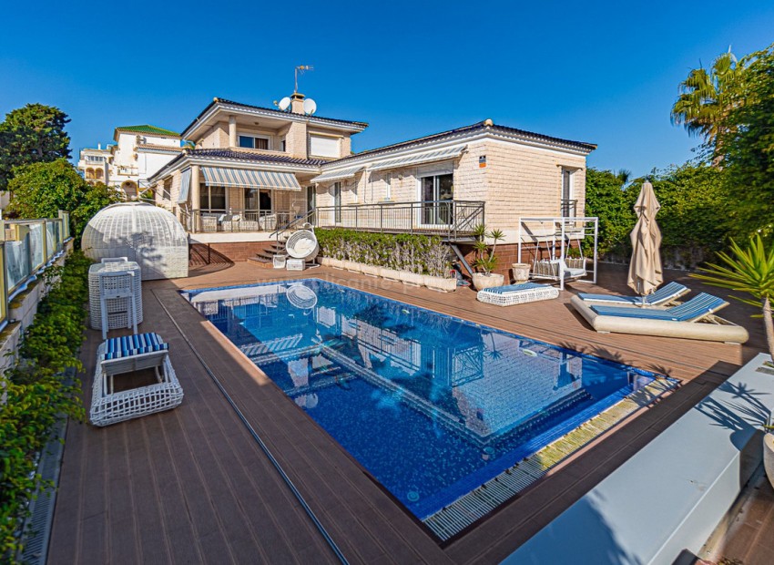 Hus / Villa i Torrevieja Centro