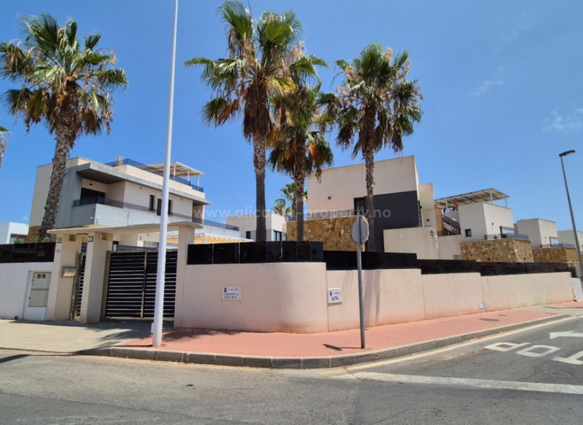 Hus / Villa i Torrevieja Centro