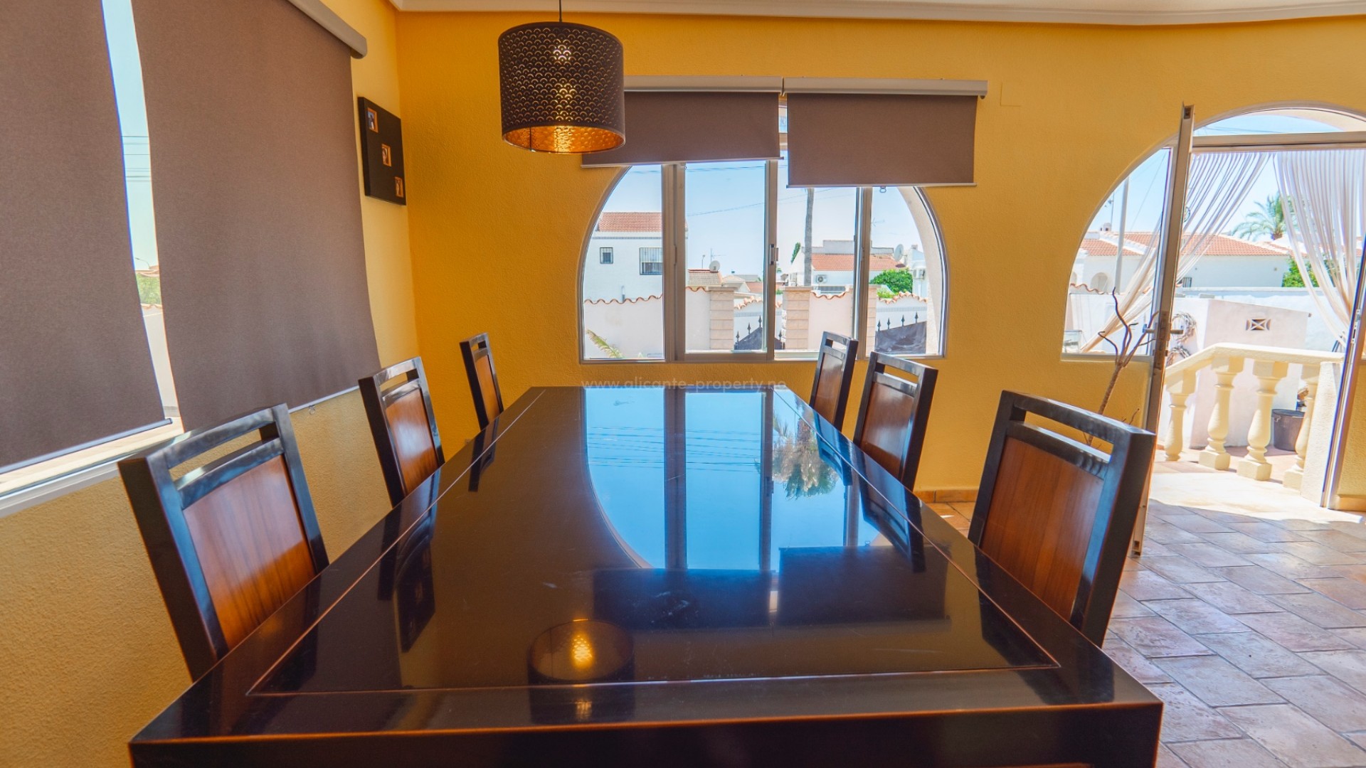 Hus / Villa i Town Center