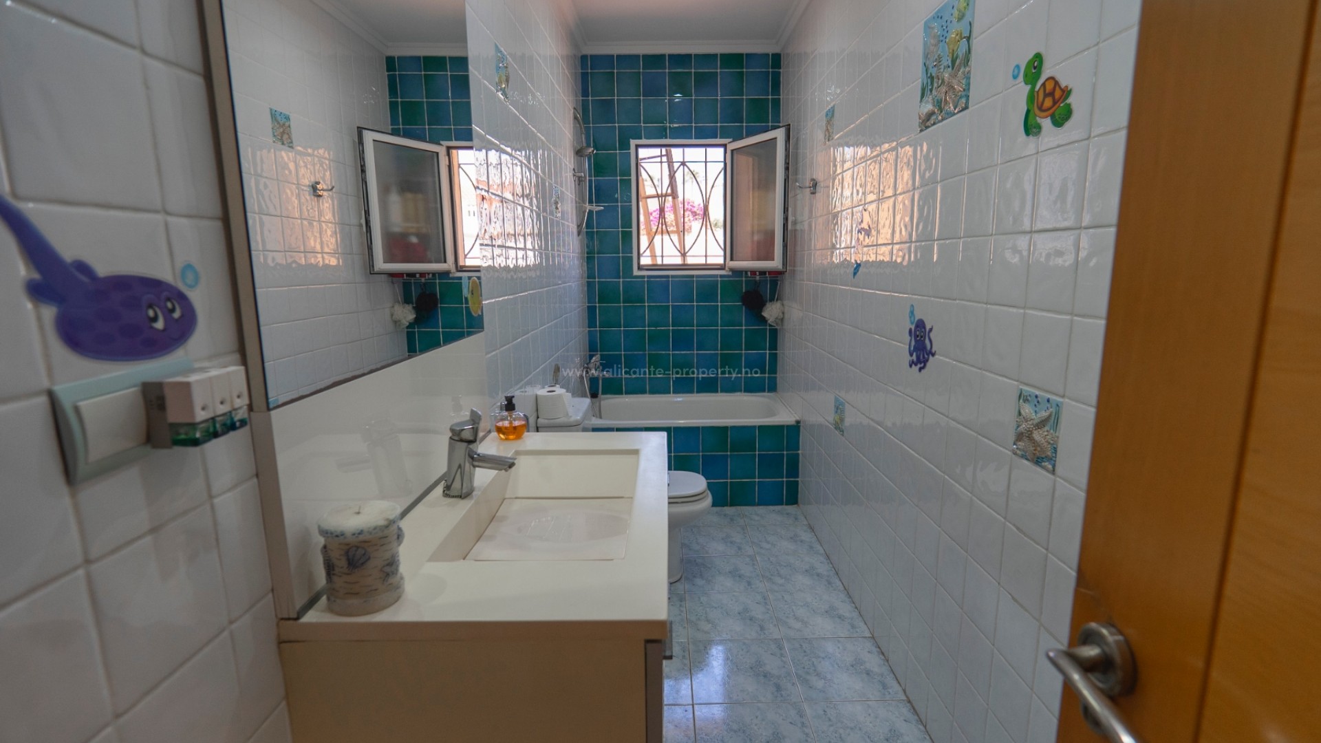 Hus / Villa i Town Center