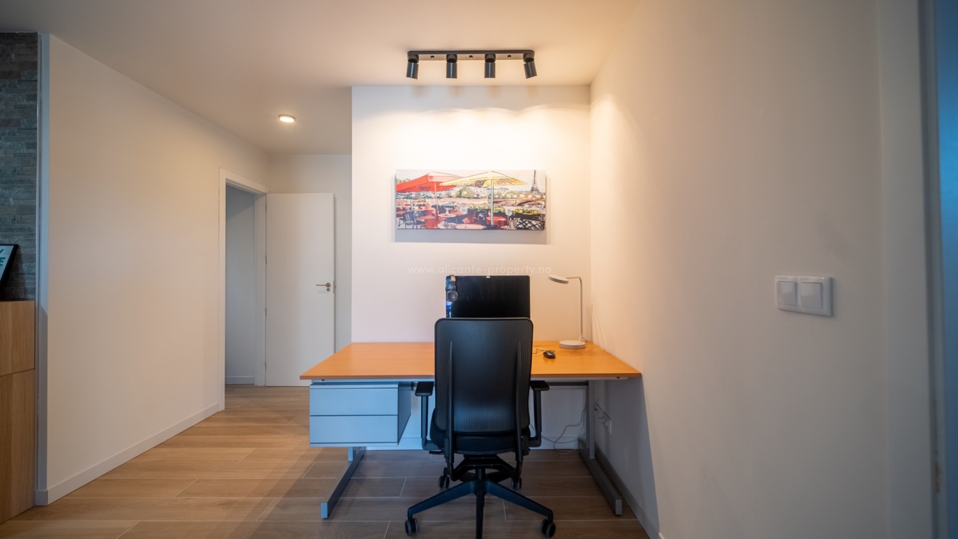 Hus / Villa i Town Center