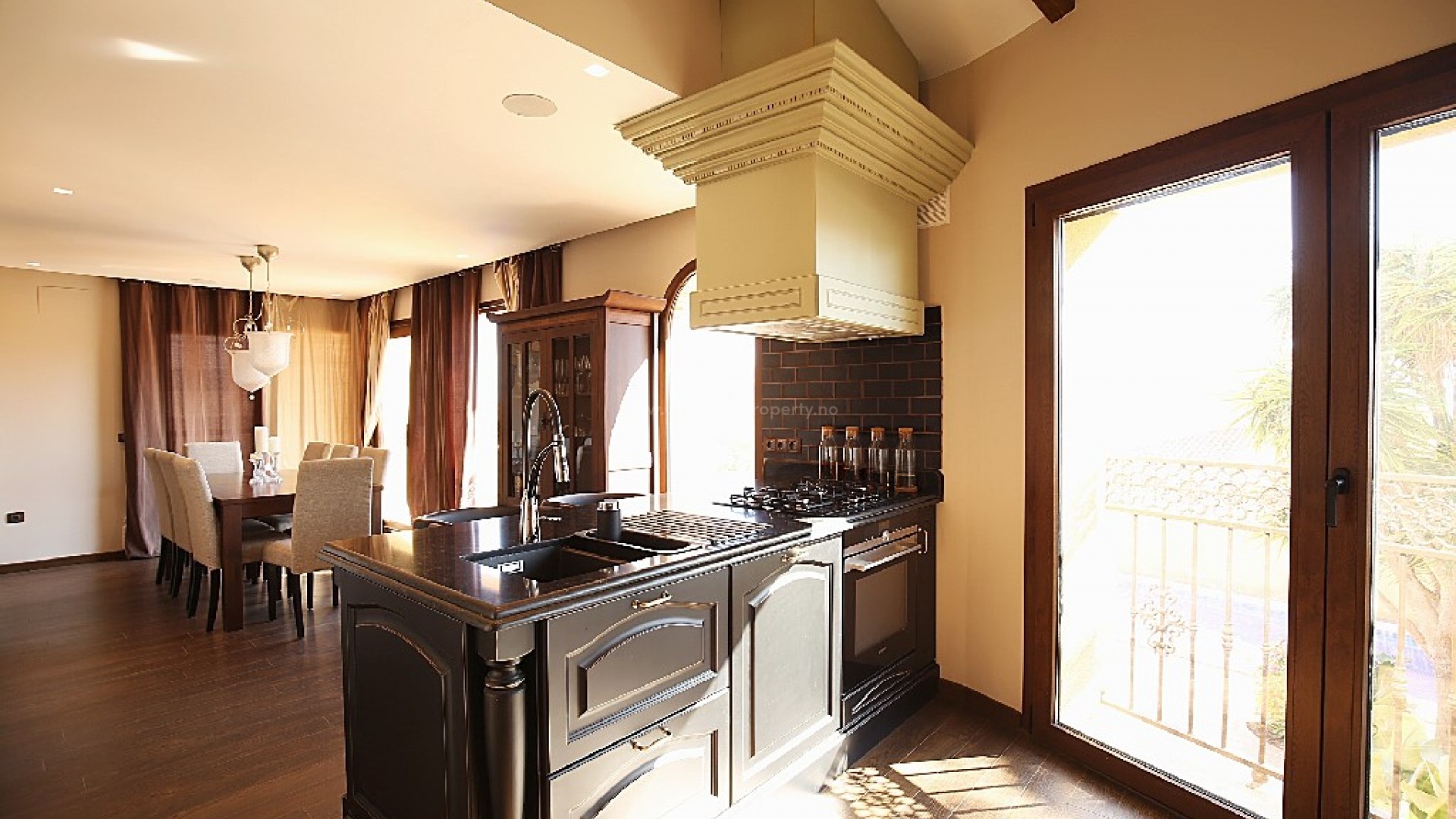 Hus / Villa i Town Center