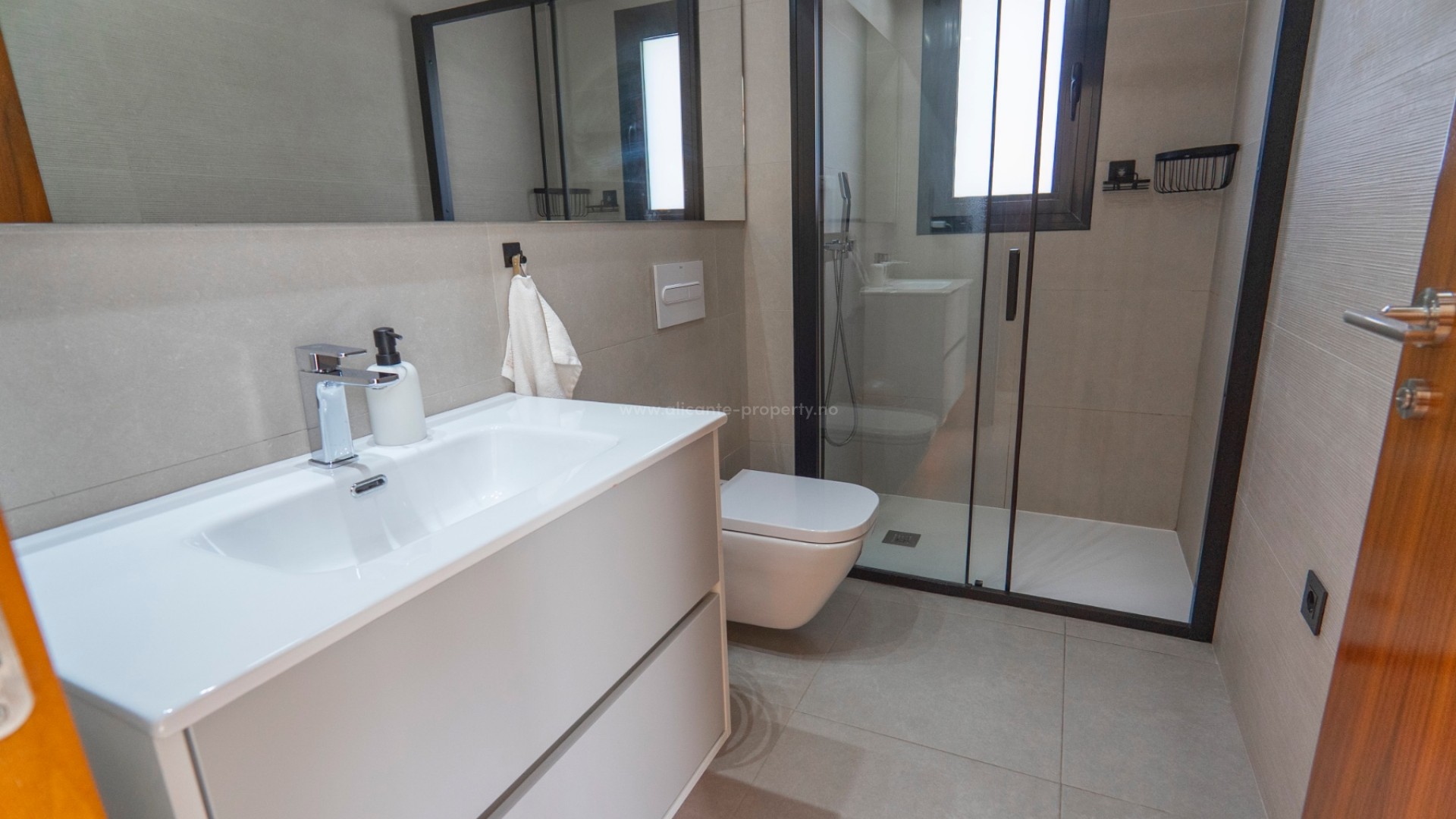 Hus / Villa i Town Center