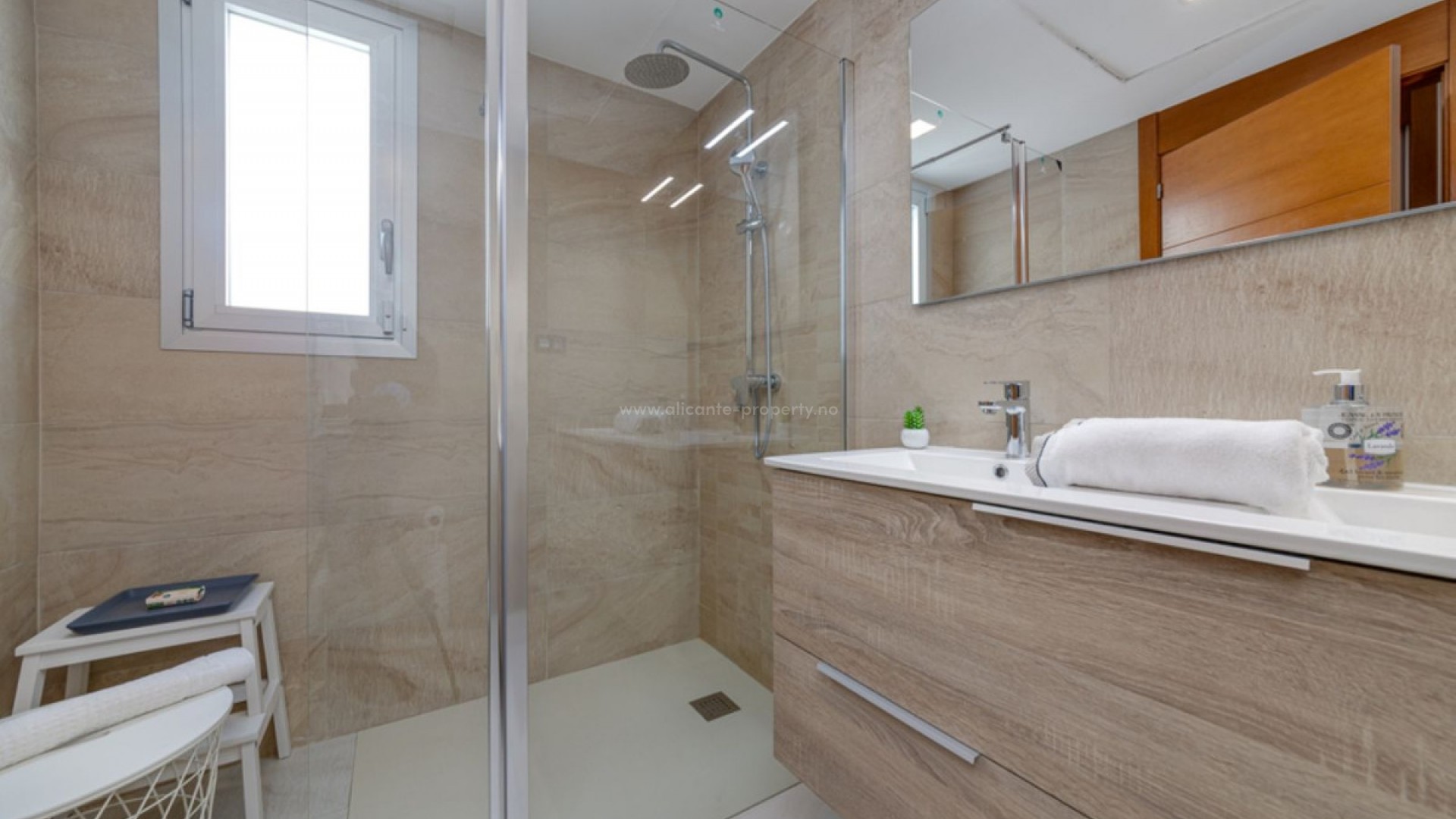 Hus / Villa i Urbanización El Raso