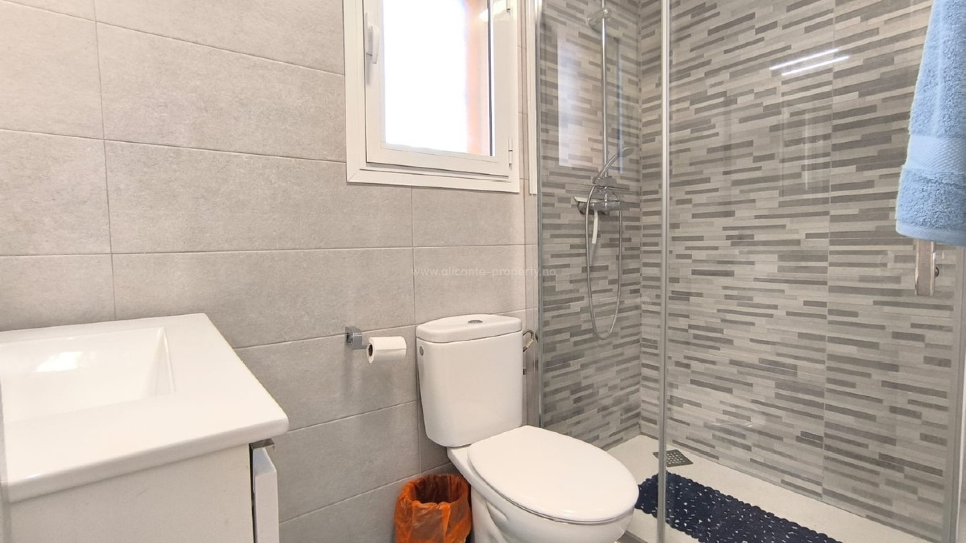 Hus / Villa i Urbanización El Raso