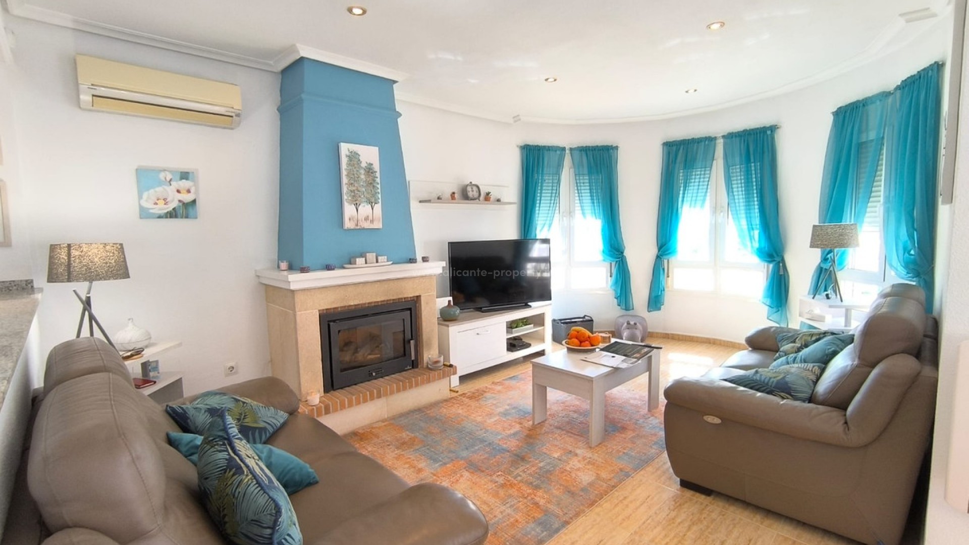 Hus / Villa i Urbanización El Raso