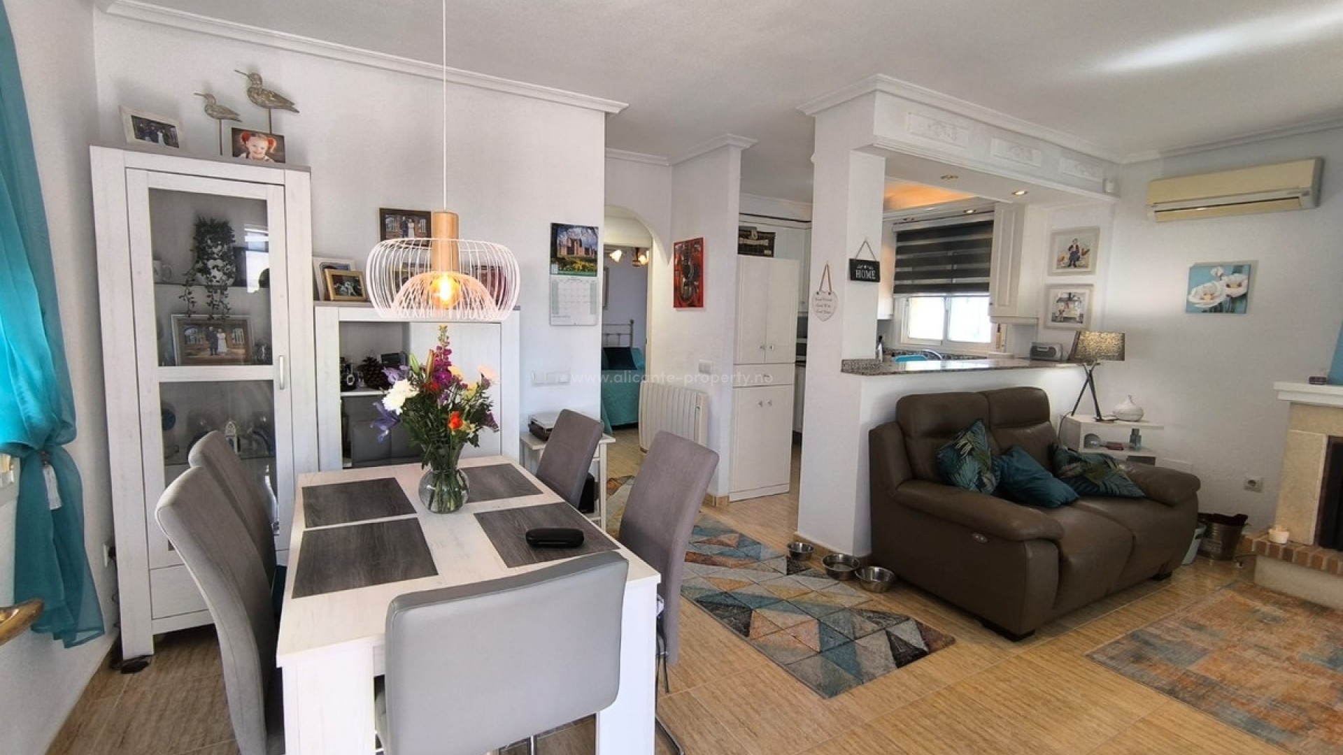 Hus / Villa i Urbanización El Raso