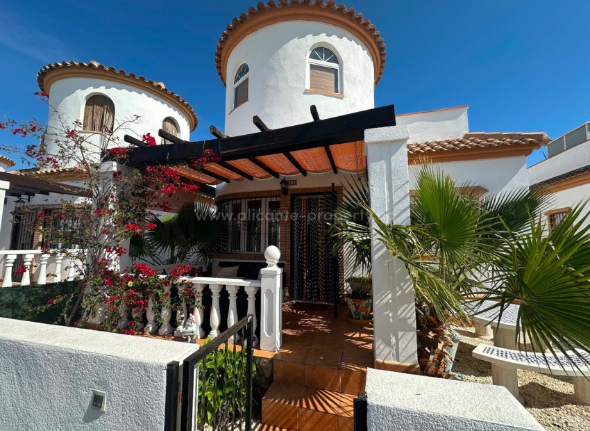 Hus / Villa i Urbanización El Raso