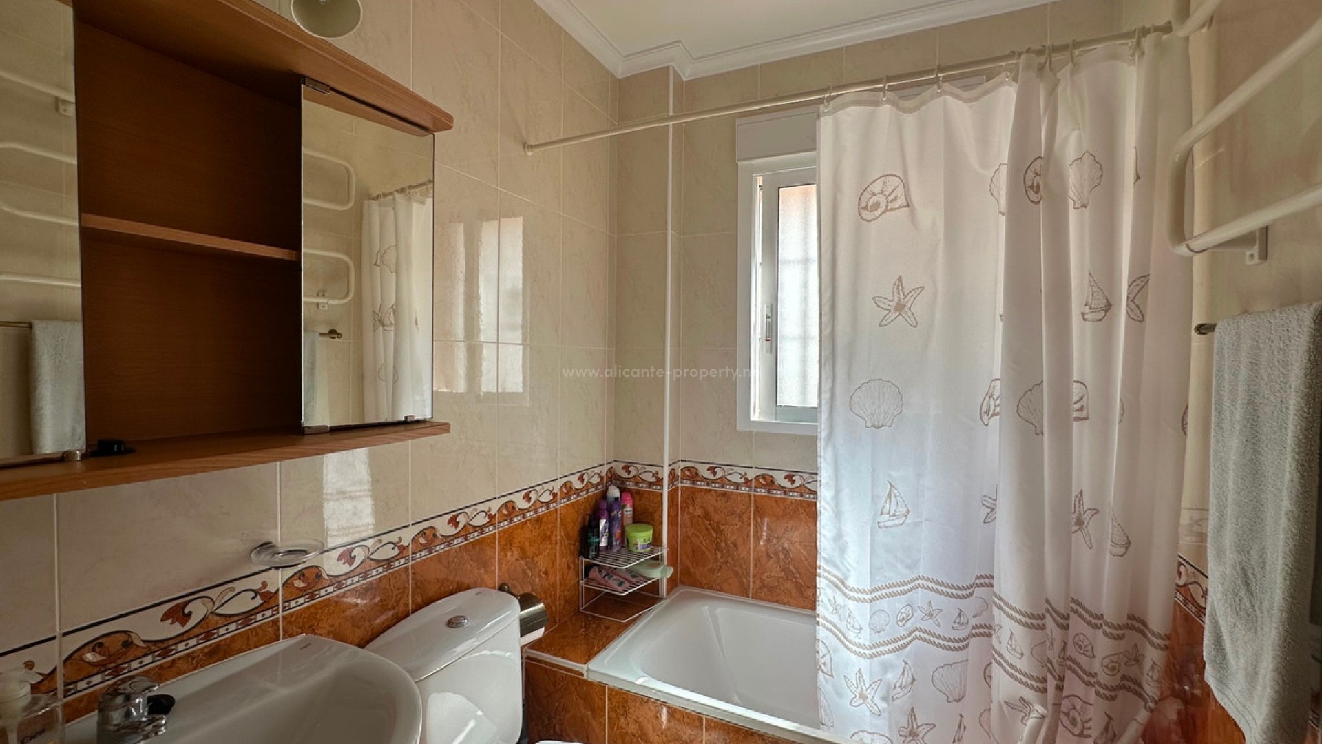 Hus / Villa i Urbanización El Raso