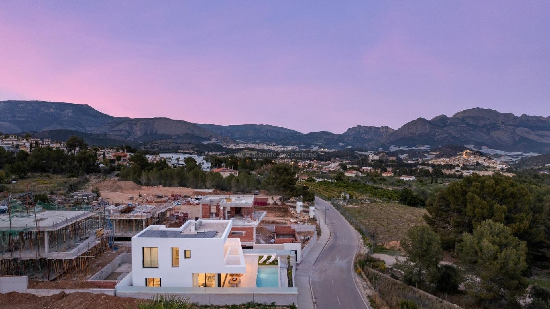 Hus / Villa i Urbanizaciones