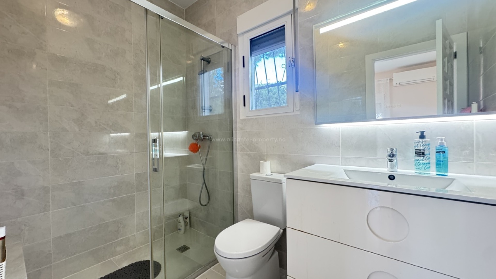 Hus / Villa i Villamartín