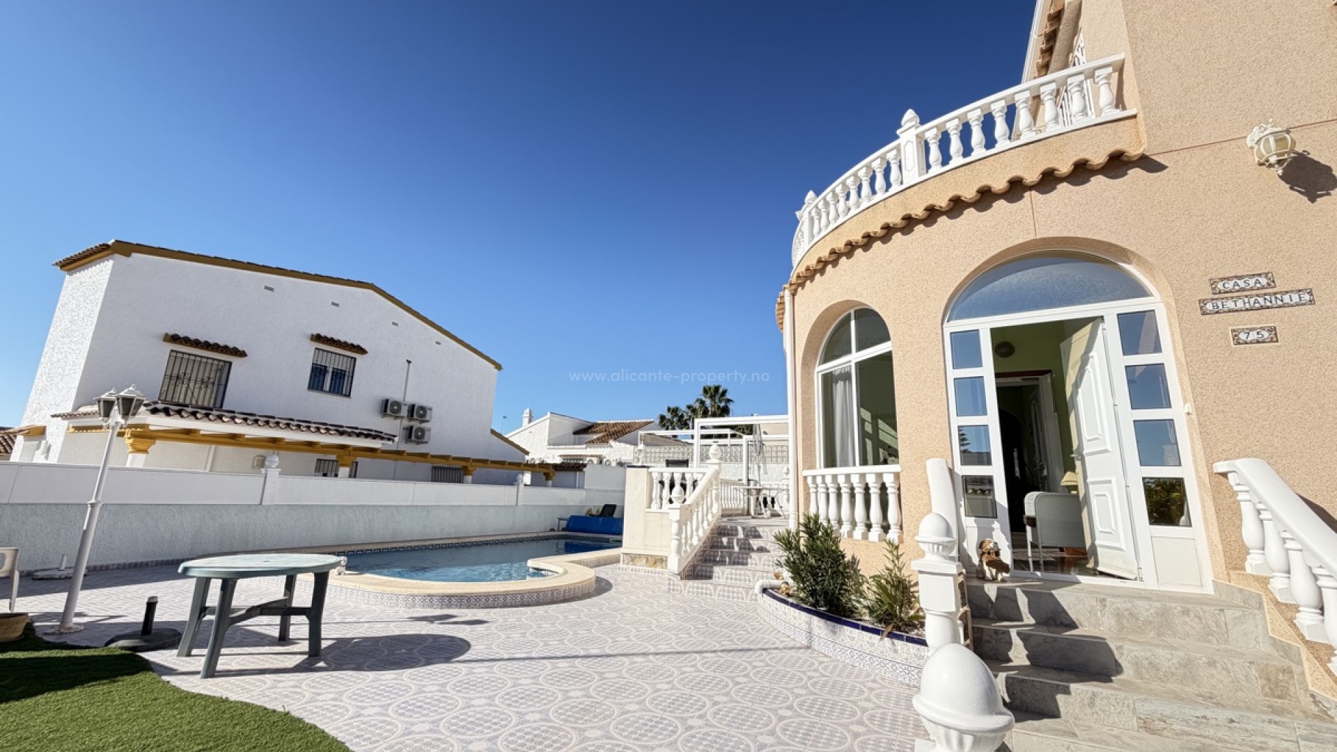 Hus / Villa i Villamartín