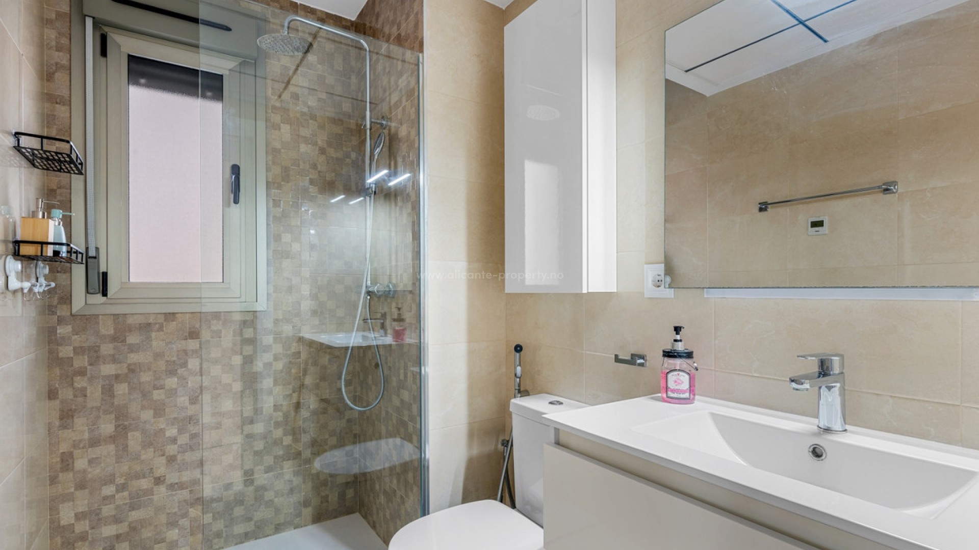 Hus / Villa i Villamartín