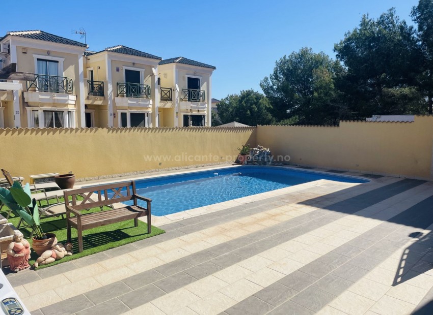 Hus / Villa i Villamartín