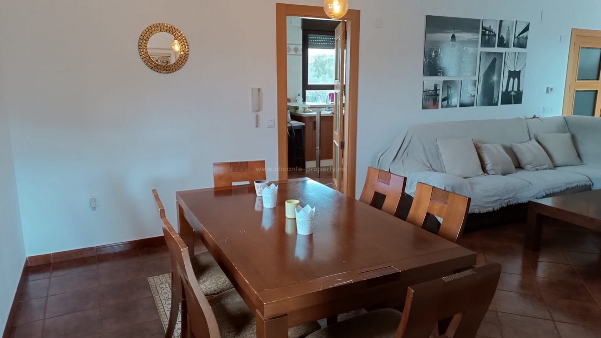 Hus / Villa i Yecla Centro