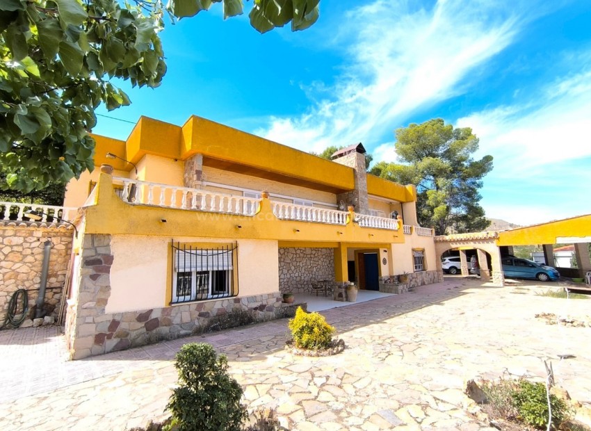 Hus / Villa i Yecla Centro