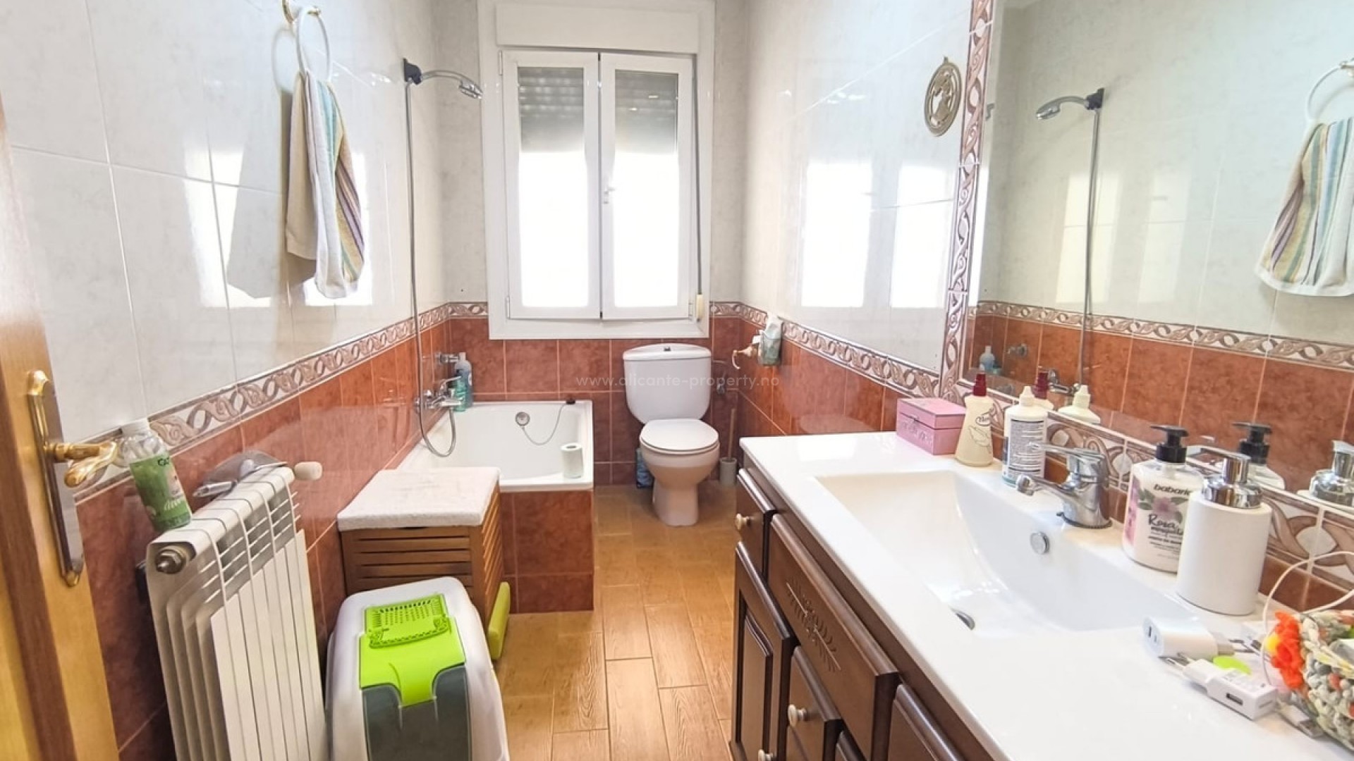 Hus / Villa i Yecla Centro