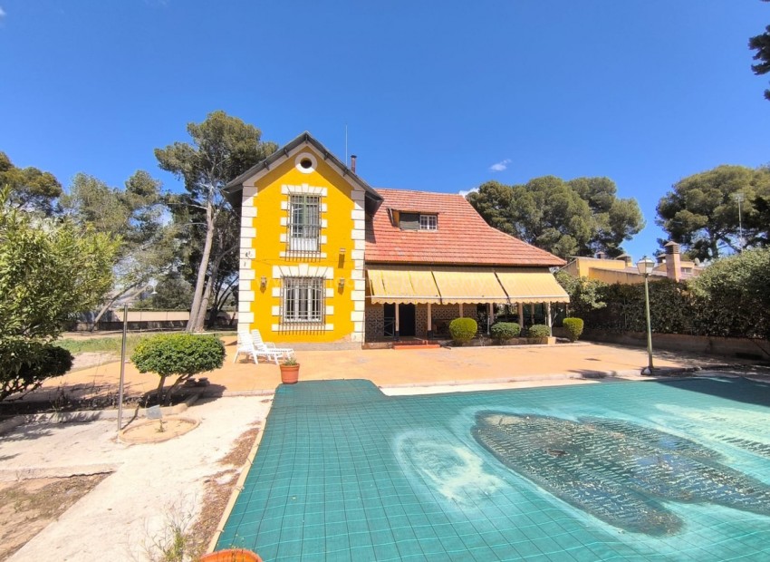 Hus / Villa i Yecla Centro