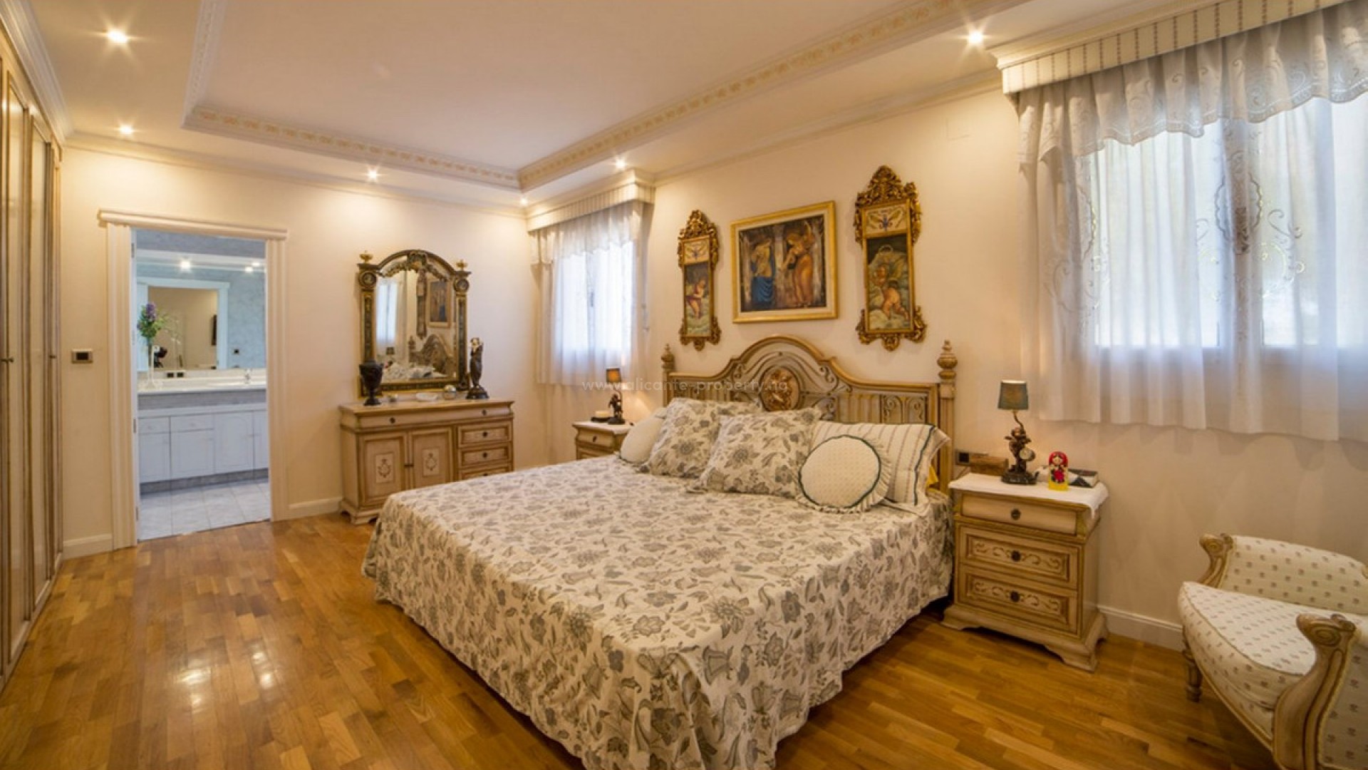 Hus / Villa i Yecla Centro