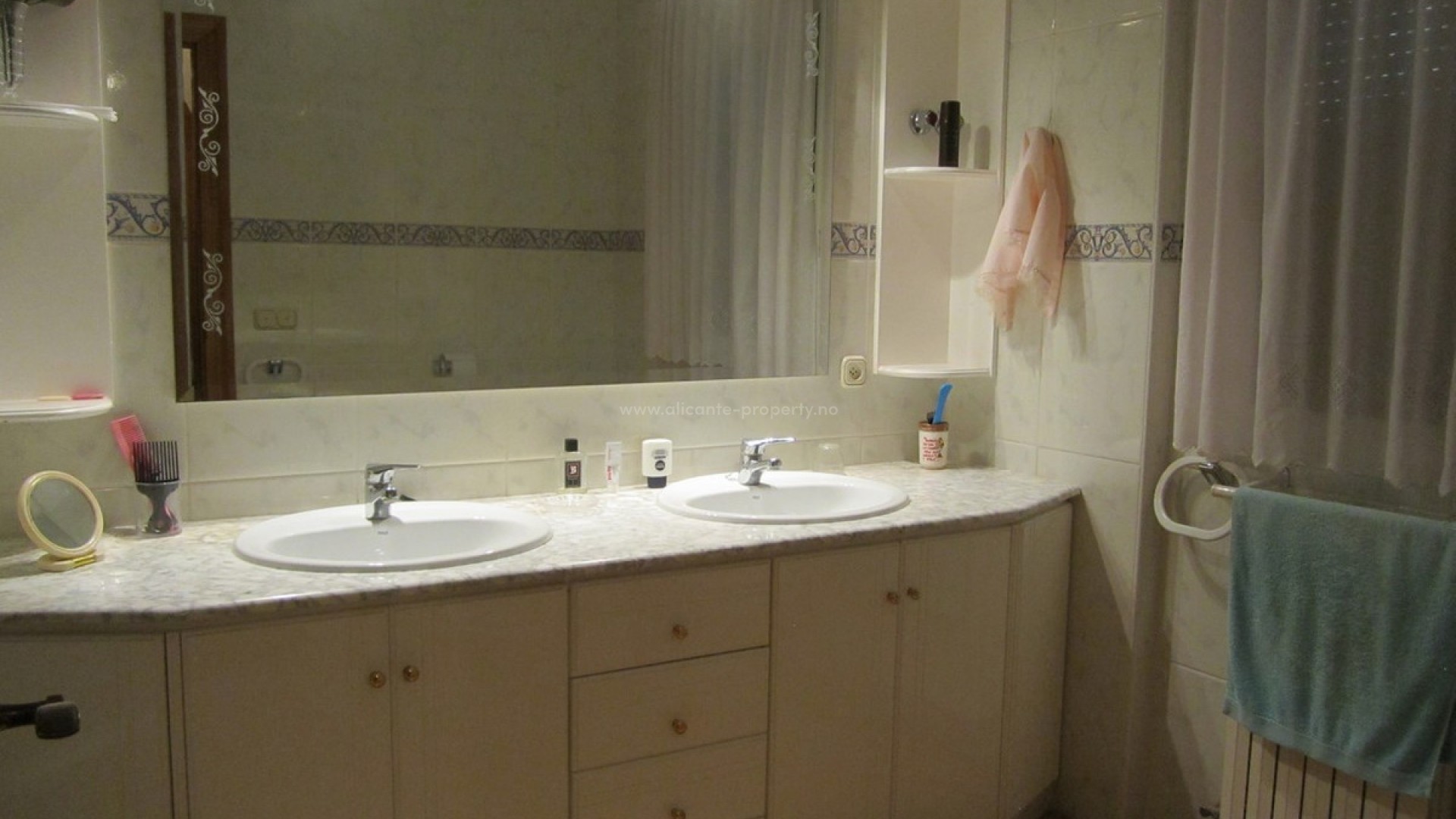 Hus / Villa i Yecla Centro