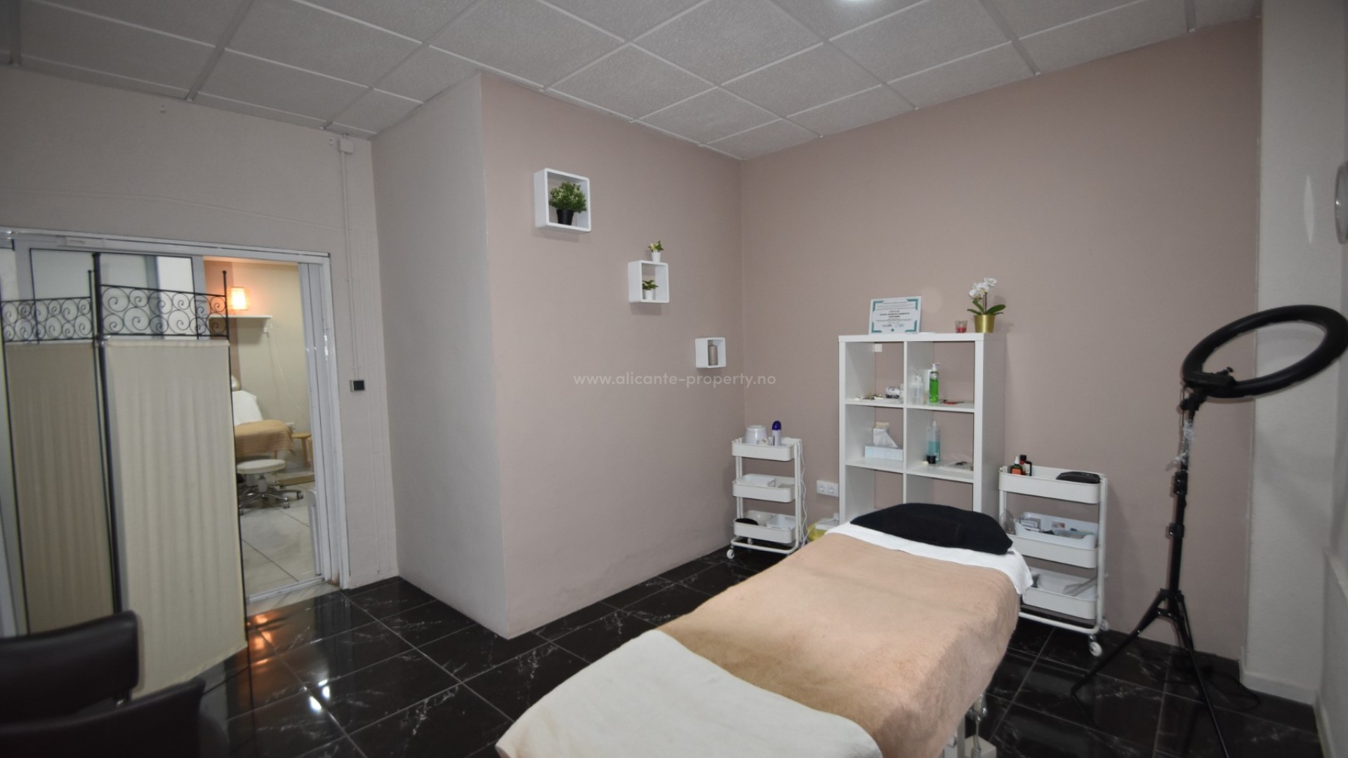 Kommersiell i Center