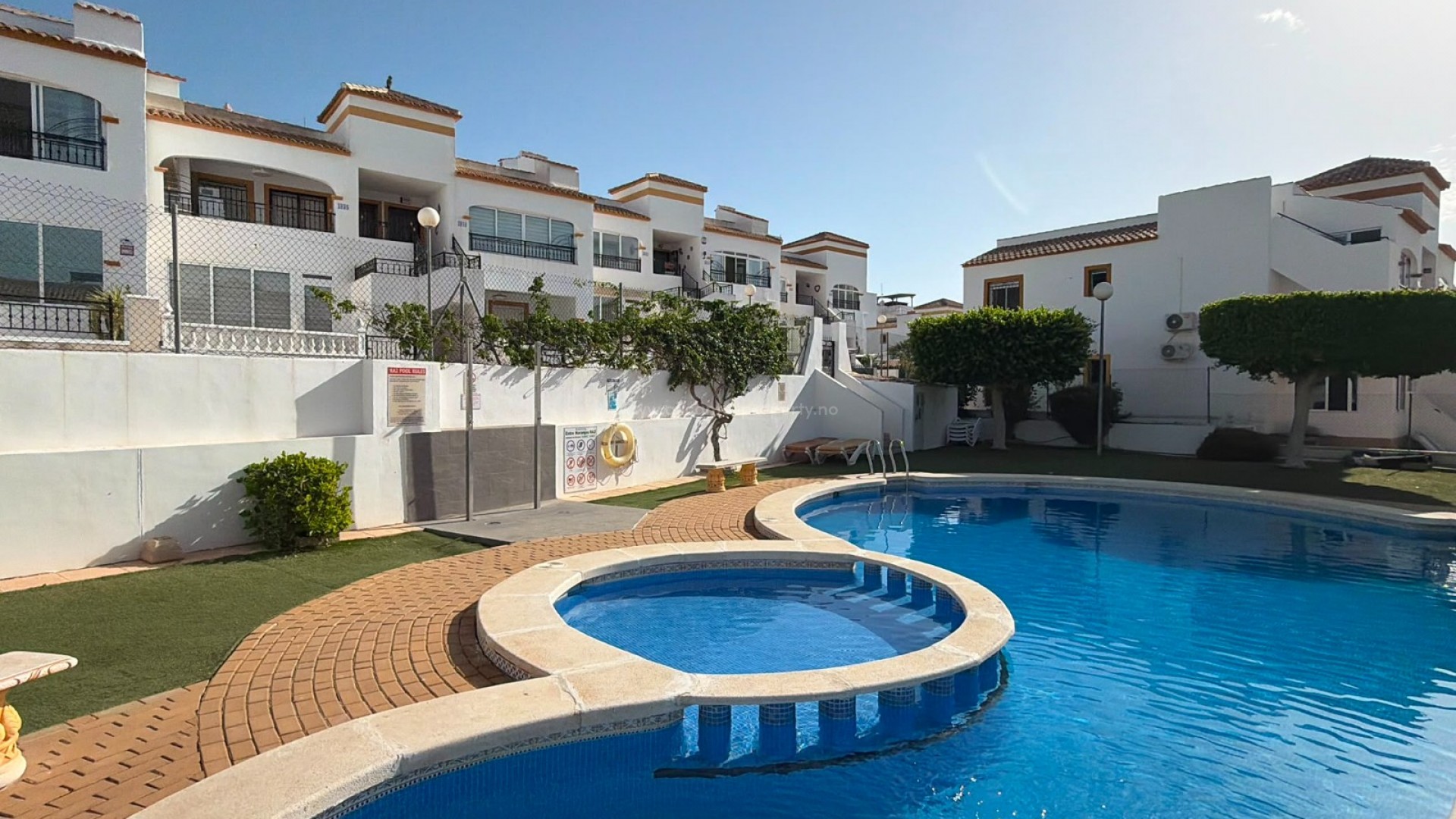 Leilighet / leilighet i Entre Naranjos - Vistabella Golf