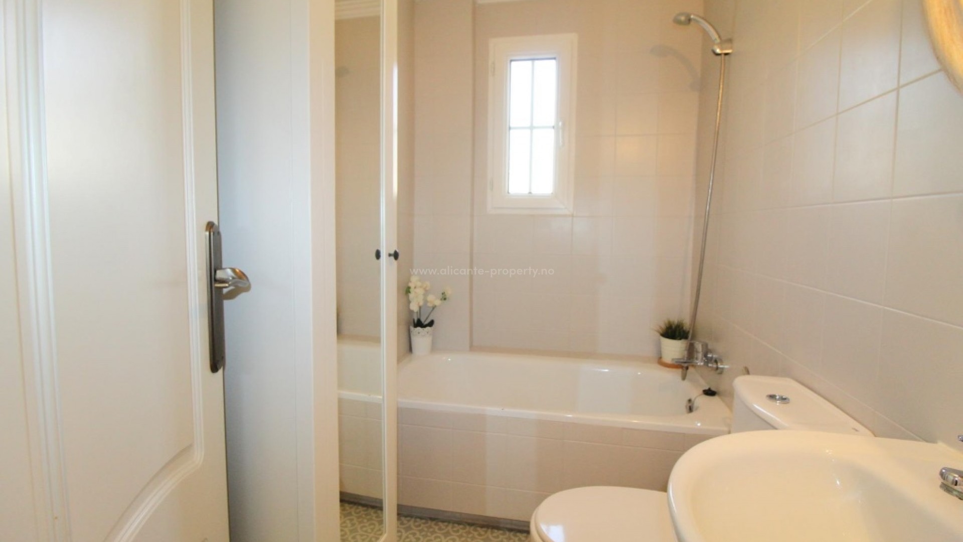 Leilighet / leilighet i La Veleta