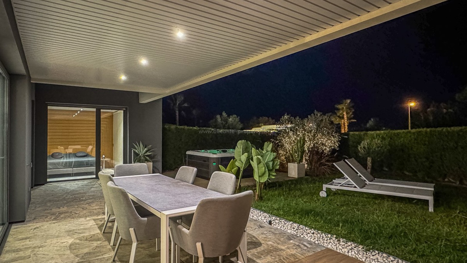 Leilighet / leilighet i Las Colinas Golf Resort