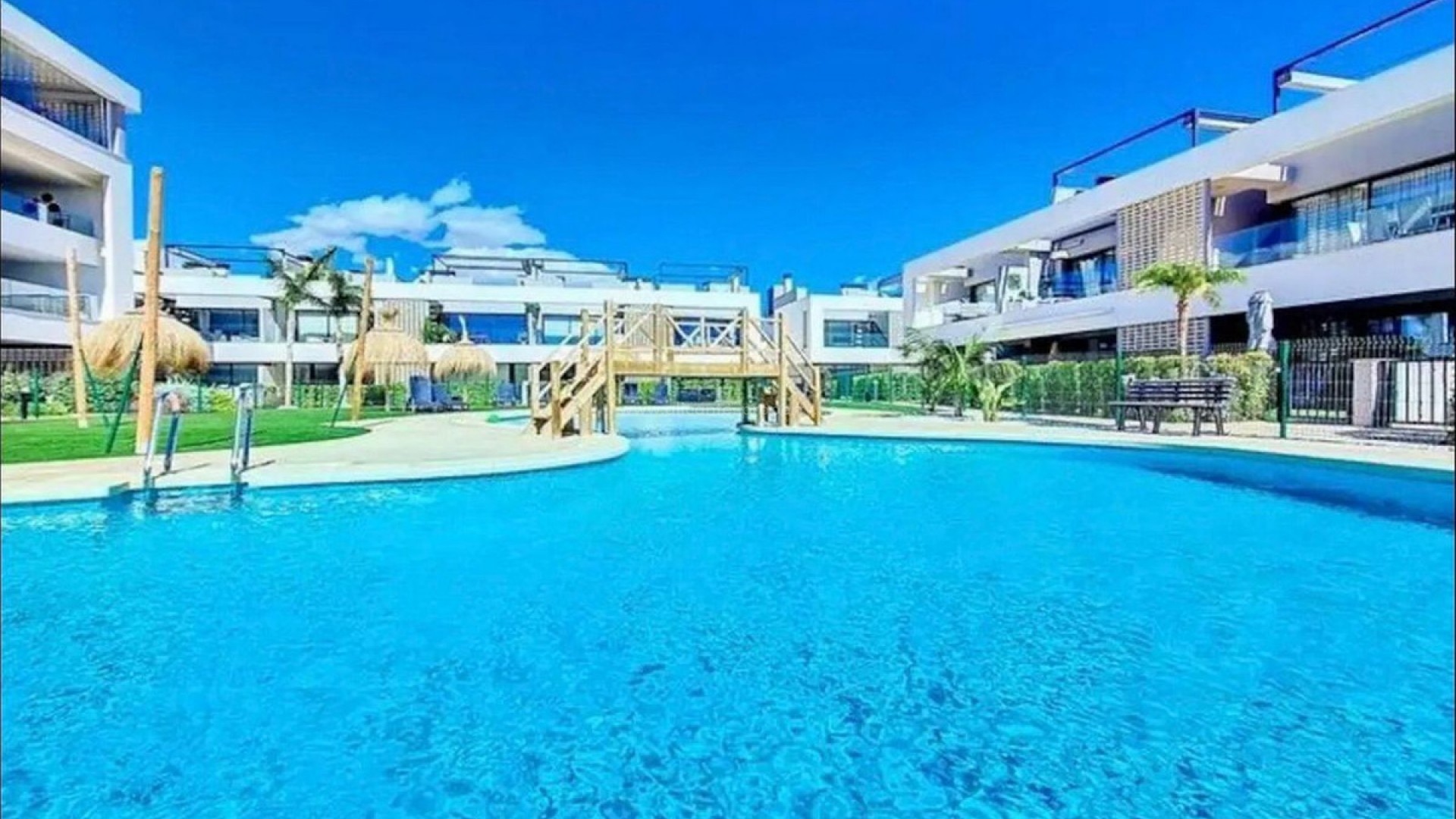 Leilighet / leilighet i Santa Rosalia Lake and Life Resort