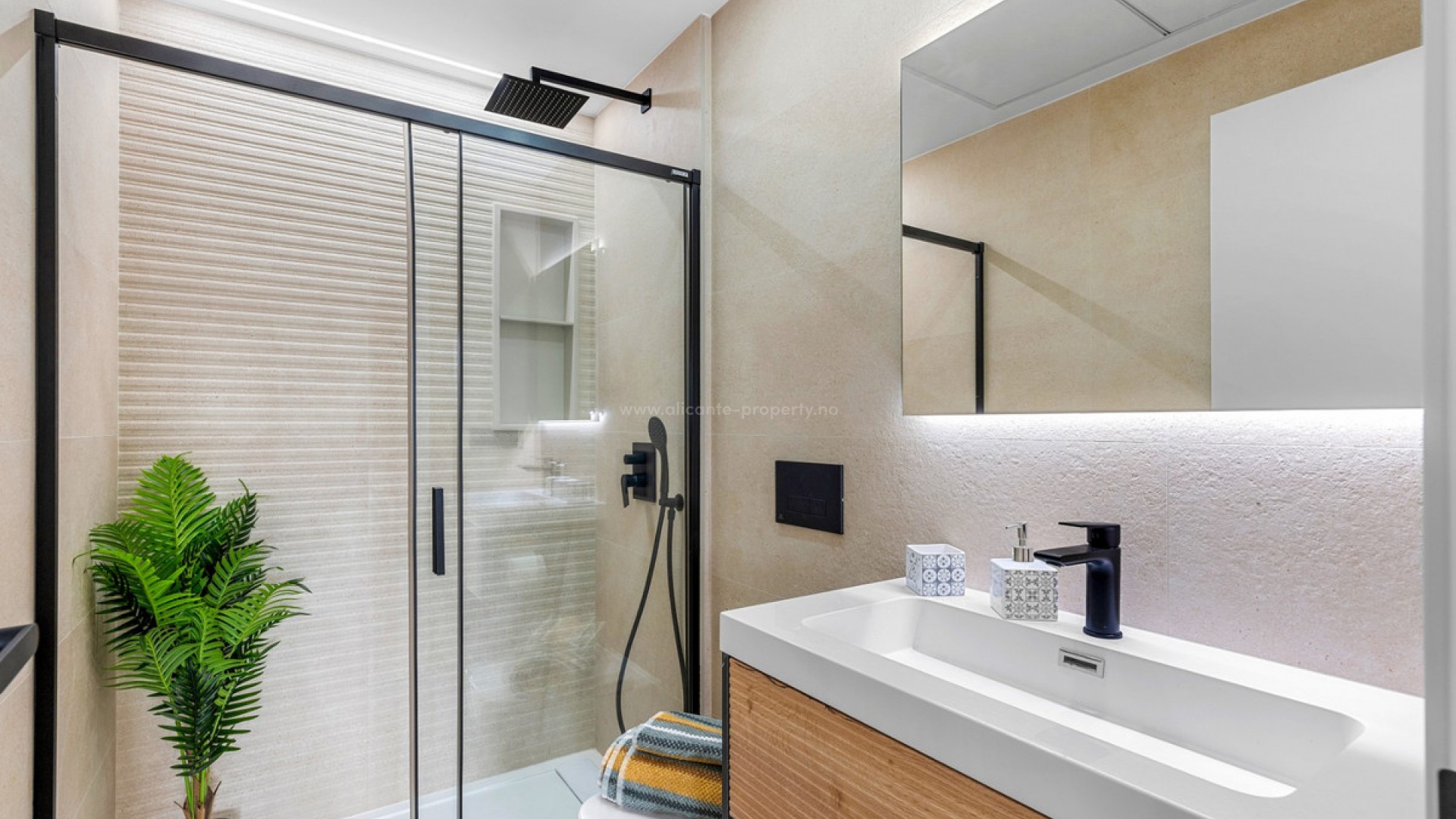 Leilighet / leilighet i Santa Rosalia Lake and Life Resort