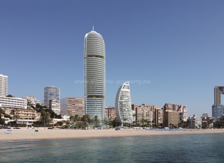 Luxurious frontline apartment complex in Benidorm, different sizes of apartments all with fantastic communal areas